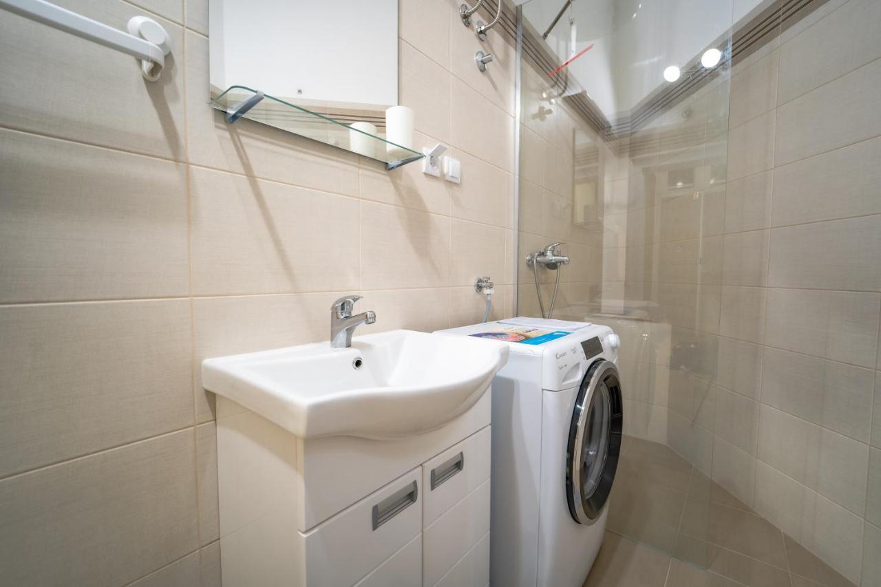 Botanical9, Belgrade Centre, 2 Bedroom Apartment Ngoại thất bức ảnh